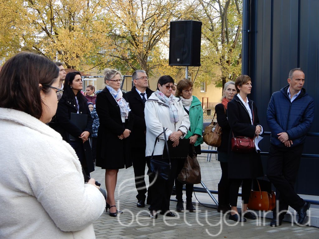 Átadták a zeneiskola új épületét 09